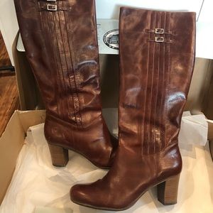 Frye Nora Pleated boots in cognac
